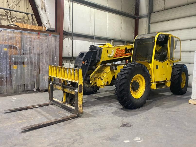 8,000 lb Zoom Boom telehandler